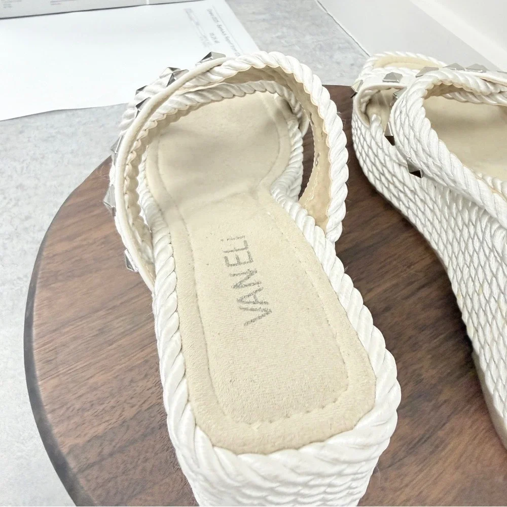 Vaneli‎ Clem Wedge Slide w Pyramid Stud trim sz 8